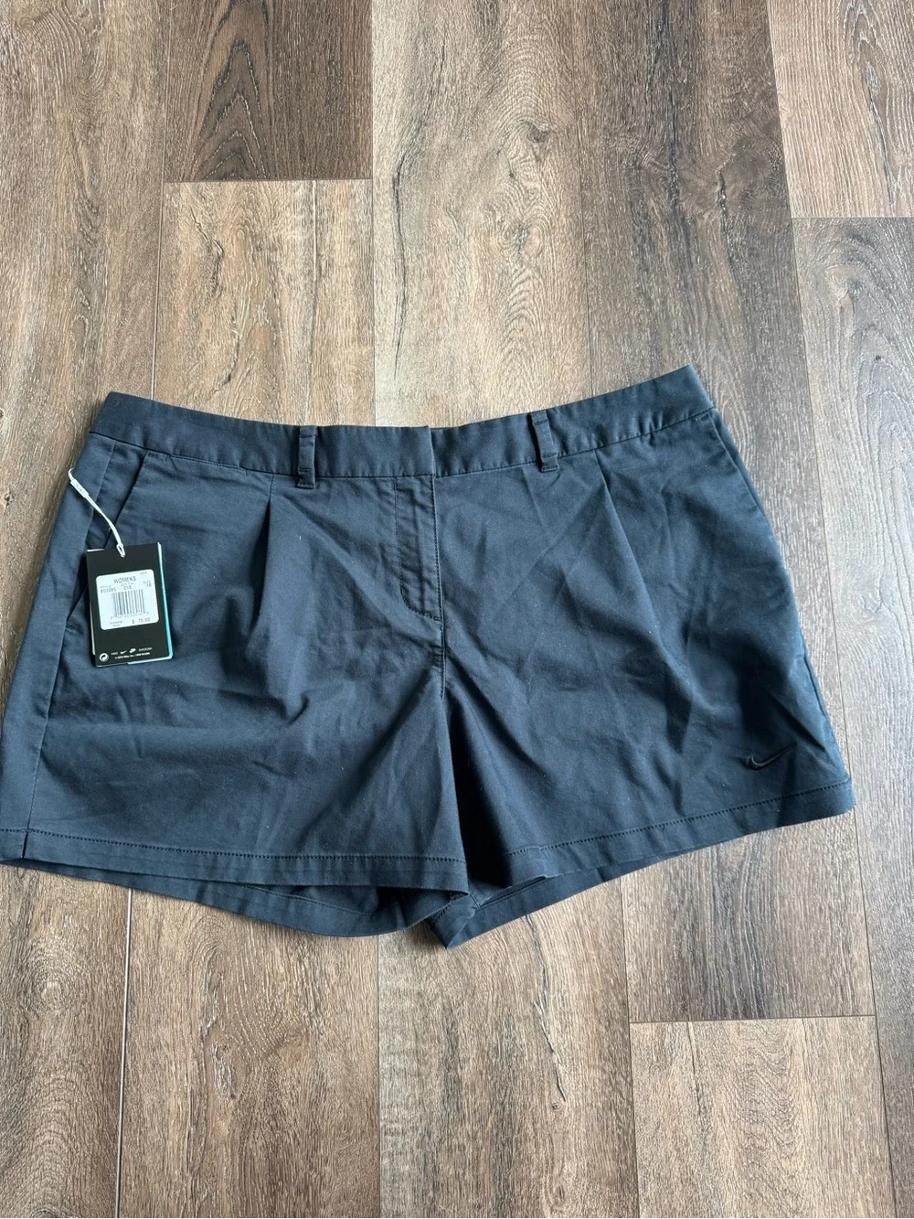 Nike Golf Women's Black Shorts Size 16 New with tags
